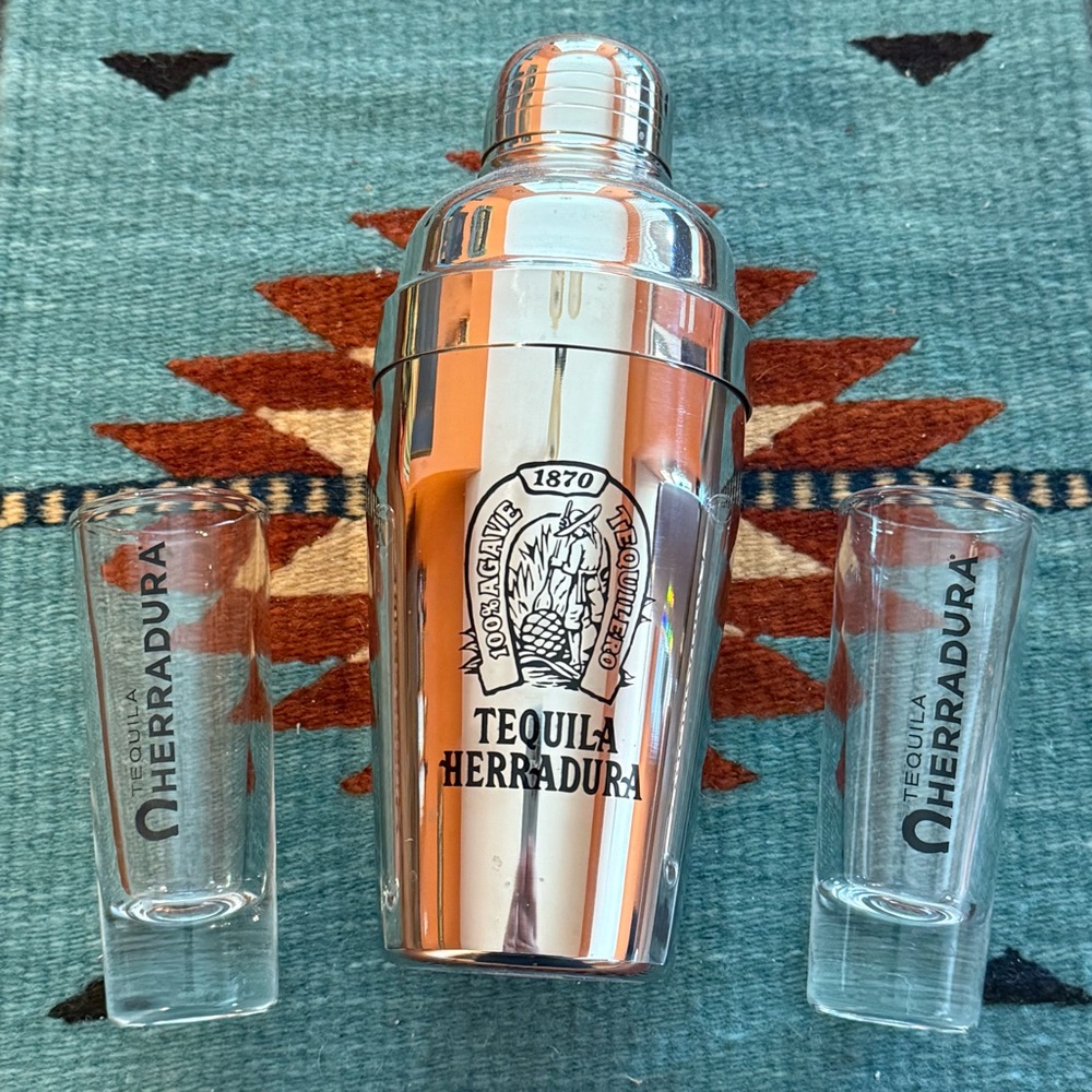 Herradura Metal Cocktail Shaker Set with Two Shot Glasses